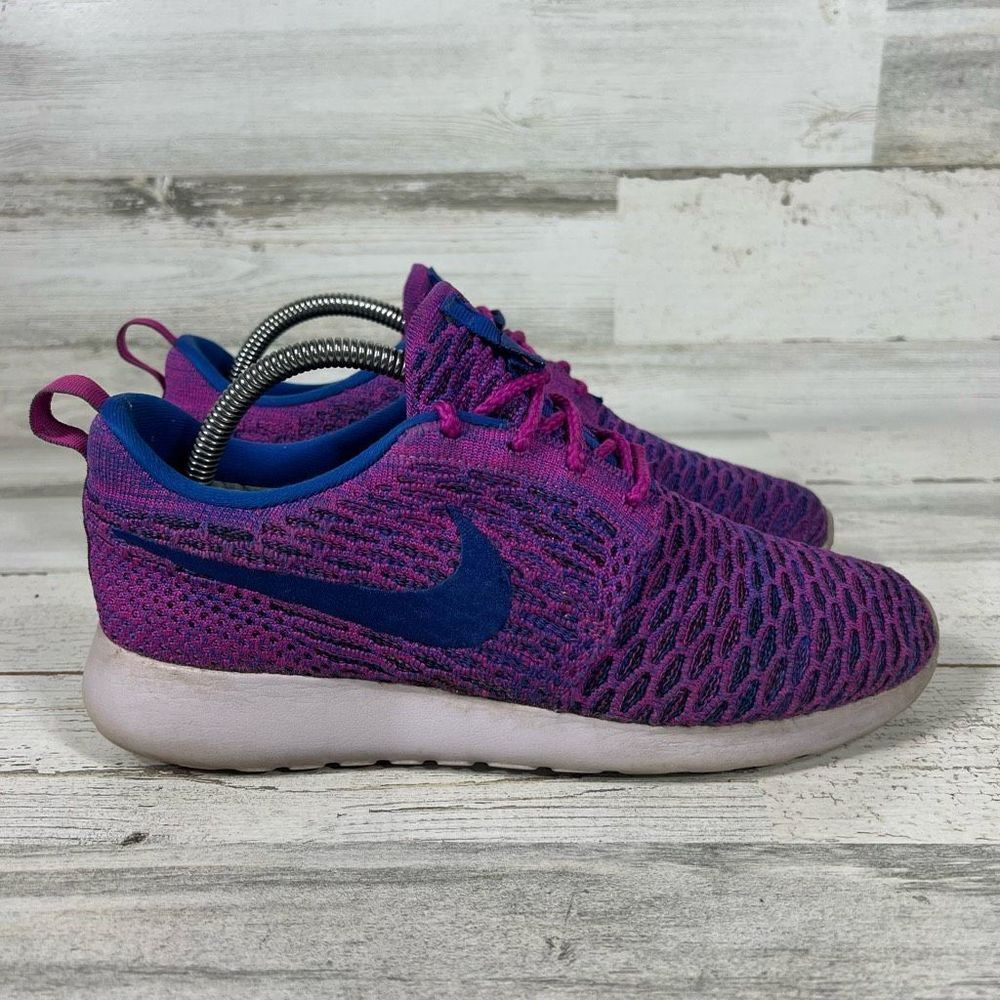 ‎Assistant Womens 8.5